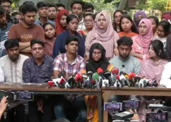 সাত কলেজ শিক্ষার্থীদের রাজপথে নামার হুঁশিয়ারি