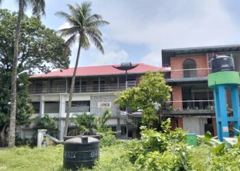 মির্জা আজমের বিলাসবহুল বাসভবন এখন জনমানবশূন্য ভূতের বাড়ি