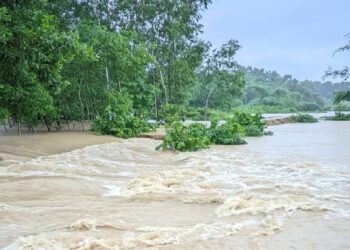 তলিয়ে গেছে ফেনী, পটুয়াখালী ও নোয়াখালী শহরসহ নিম্নাঞ্চল