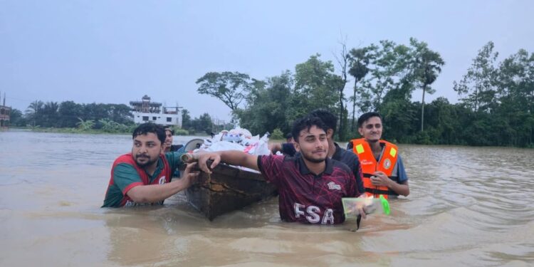 ফেনীর ৪৯টি আশ্রয়কেন্দ্রে ৭ হাজার মানুষ, বিভিন্ন সংগঠনের উদ্বেগ