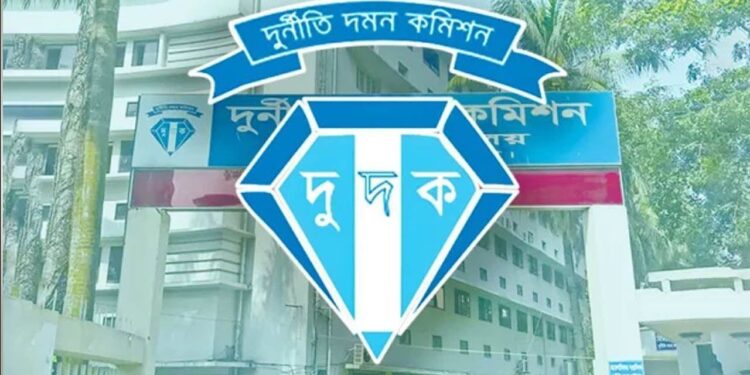 সম্পদের পরিমাণ গোপন করায় হাসিনার নামে মামলা করবে দুদক