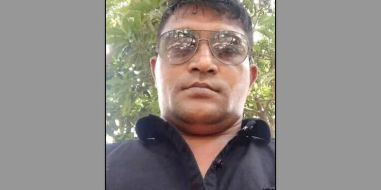 লালু-পিয়াস গ্রুপের মধ্যে বন্দুকযুদ্ধ, শুটার মান্নান নিহত