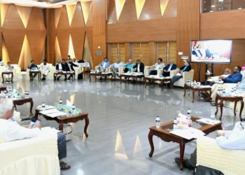 ৩ বাহিনীর প্রধান, ডিজিএফআই ও এনএসআইয়ের ডিজি নিয়োগ দেবেন রাষ্ট্রপতি
