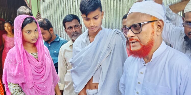 রূপলাল  এর বাড়িতে এটিএম আজহারুল ইসলাম