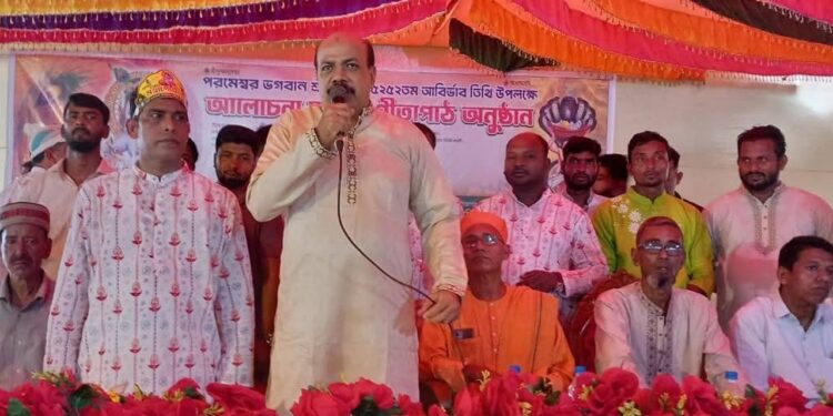 আওয়ামী লীগ হিন্দু সম্প্রদায়কে রাজনৈতিক হাতিয়ার হিসেবে ব্যবহার করেছে