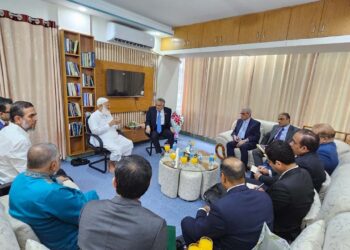 পাকিস্তানের পররাষ্ট্রমন্ত্রী জামায়াত আমিরের সঙ্গে তার বাসায় সাক্ষাৎ করেছেন