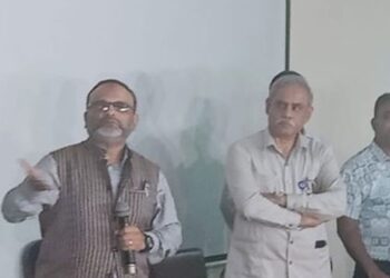 কাদা ছোড়াছুড়ি পরিহার করে সবাইকে ঐক্যের বন্ধনে আবদ্ধ থাকতে হবে