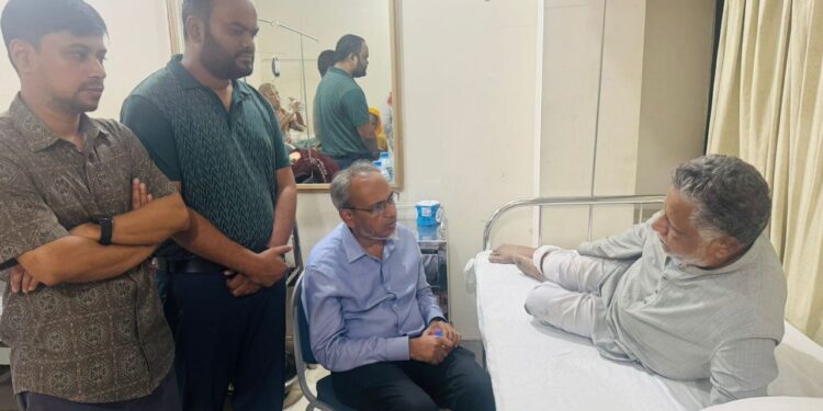 সন্ত্রাসী হামলা জাগপা সভাপতি খন্দকার লুৎফরের ওপর