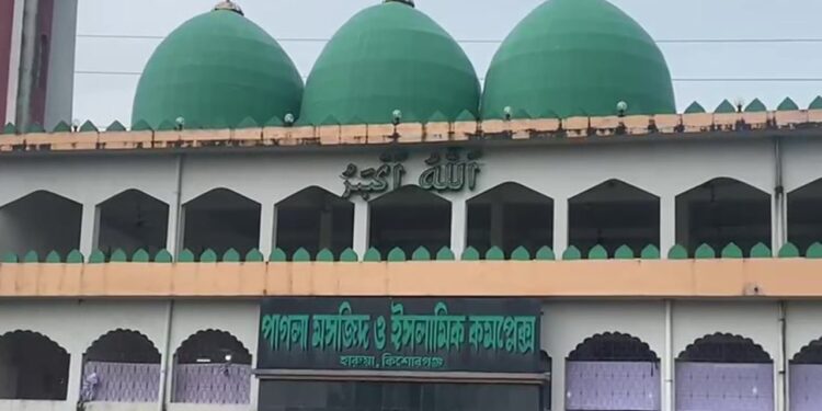 লাখ লাখ টাকা দান পাগলা মসজিদের বাক্সে , নেপথ্যে কী
