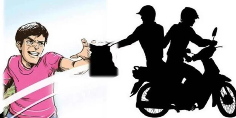 বেকারত্ব বাড়াচ্ছে চুরি-ছিনতাই