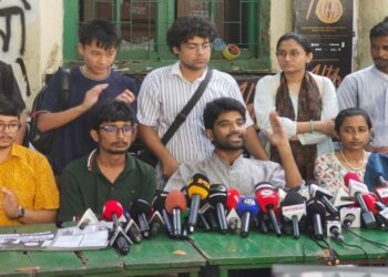 শিক্ষার্থীদের ভোটেই স্বাধীনতাবিরোধীদের প্রতিরোধের চাবিকাঠি