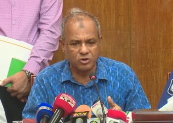 সরকার যাবজ্জীবন কারাদণ্ডের মেয়াদ কমানোর চিন্তা করছে : স্বরাষ্ট্র উপদেষ্টা