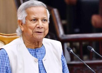 প্রধান উপদেষ্টা জাতীয় ঐকমত্য কমিশনের বৈঠকে যোগ দিলেন