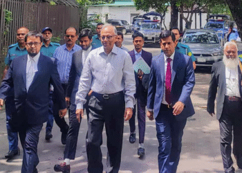 ট্রাইব্যুনালে হাসিনার বিরুদ্ধে  যা বললেন মাহমুদুর রহমান