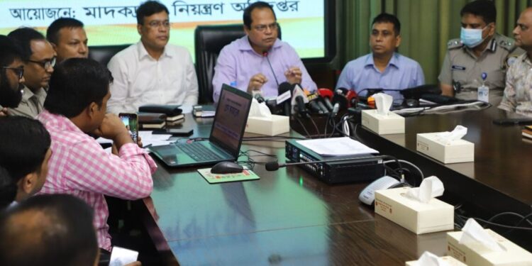 বিদেশি চকলেটের মোড়কে ভয়ংকর মাদক ‘এমডিএমএ ডাকযোগে আসত