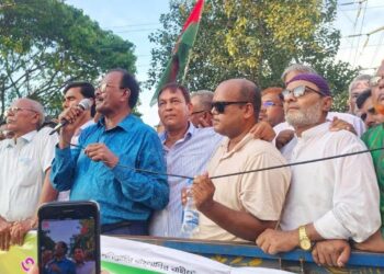 যে তারেক রহমানের কথা মানে না, সে বাপের কথাও মানে না