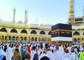 হজের খরচ কমছে, আজই  প্যাকেজ ঘোষণা