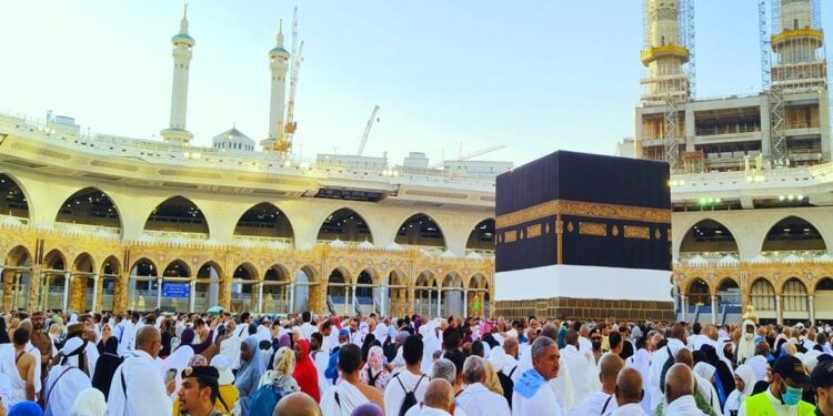 হজের খরচ কমছে, আজই প্যাকেজ ঘোষণা