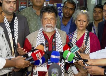 ইসরাইলি সেনারা বাংলাদেশি পাসপোর্ট দেখেই আরো ক্ষিপ্ত হয়ে ওঠে