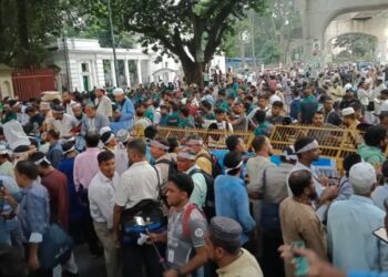 এমপিওভুক্ত শিক্ষক-কর্মচারীদের শাহবাগ ‘ব্লকেড কর্মসূচি’ পালনের প্রস্তুতি