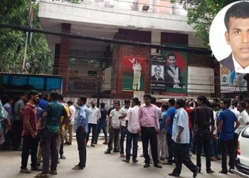 বিএনপির গুলশান কার্যালয়ে আমার দেশ রিপোর্টারের ওপর হামলা