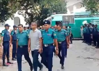 কারাগারে পাঠানোর নির্দেশ ১৫ সেনা কর্মকর্তাকে
