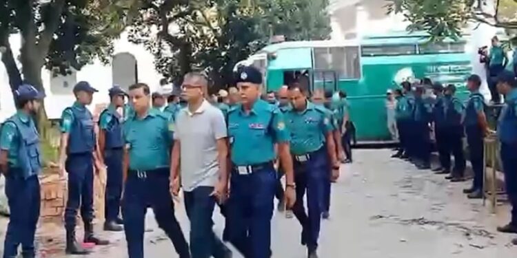 কারাগারে পাঠানোর নির্দেশ ১৫ সেনা কর্মকর্তাকে