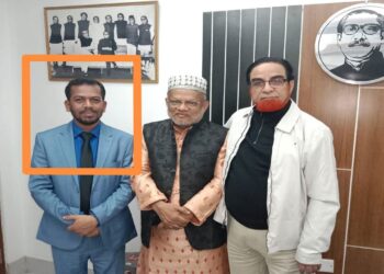 এবার ভেঙে দিলেন স্ত্রীর হাত বিএনপি নিষিদ্ধ চাওয়া সেই চেয়ারম্যান