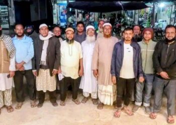 রাতেও লকডাউন প্রতিহত করতে জামায়াতের অবস্থান