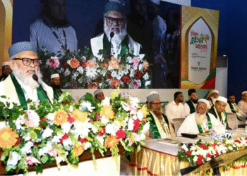 নারীদের পিছনে রেখে এগিয়ে যাওয়া সম্ভব নয়: ধর্ম উপদেষ্টা
