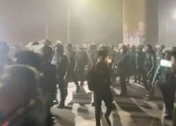 যান চলাচল বন্ধ, রণক্ষেত্র শাহবাগ