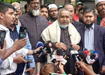 খালেদা জিয়া না থাকলে দেশ আগেই ‘ভারতের দখলে’ যেতে পারতো বলে মন্তব্য করেছেন ডা. তাহের