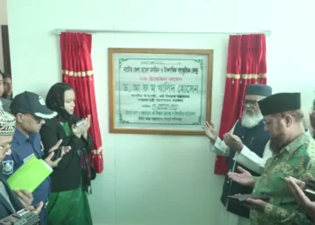 নামাজমুখী সমাজ প্রতিষ্ঠা হলে অপরাধ প্রবণতা কমবে: ধর্ম উপদেষ্টা