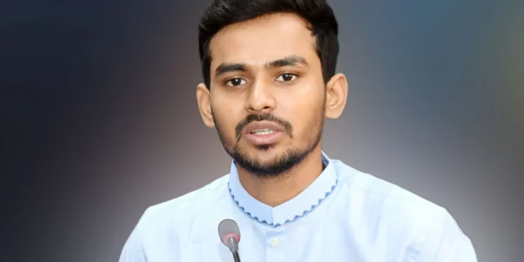 আসিফ মাহমুদ সম্পদের হিসাবসহ কূটনীতিক পাসপোর্ট জমা দিলেন