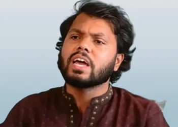 ঢামেকে নেওয়া হলো গুলিবিদ্ধ হাদিকে