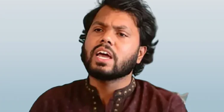 ঢামেকে নেওয়া হলো গুলিবিদ্ধ হাদিকে