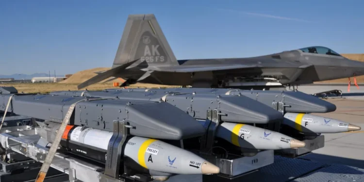 ইরান যেভাবে যুক্তরাষ্ট্রের অতি গোপনীয় বোমার প্রযুক্তি হস্তগত করল