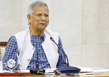 যেন দেশ ছাড়তে না পারে হাদির ওপর হামলাকারীরা: প্রধান উপদেষ্টা