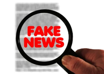 নির্বাচনকে কেন্দ্র করে গুজব ও অপপ্রচারের বিস্তার, চ্যালেঞ্জে রাজনৈতিক দলগুলো