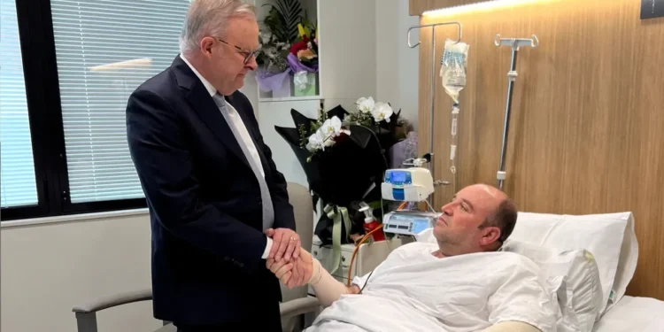 সেই মুসলিমকে অস্ট্রেলিয়ার প্রধানমন্ত্রী ‘জাতীয় হিরো’ আখ্যা দিয়ে যা বলেলেন