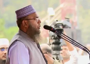 জানাজার আগে যে দাবি জানালেন শহীদ হাদির ভাই