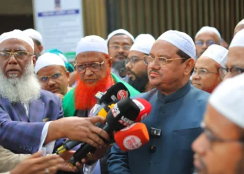 খুনিদের ভারতে আশ্রয় বন্ধে জাতিসংঘকে দায়িত্ব নিতে হবে: চরমোনাই পীর