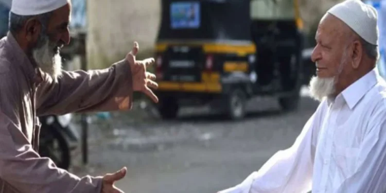 বিদায়ের সময় ‘আল্লাহ হাফেজ’ বলার অর্থ কী