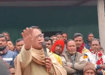 বিএনপি নেতা মনোনয়ন না পেয়ে কান্নায় ভেঙে পড়লেন