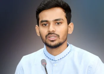 সাবেক উপদেষ্টা আসিফ মাহমুদ এনসিপিতে যোগ দিচ্ছেন