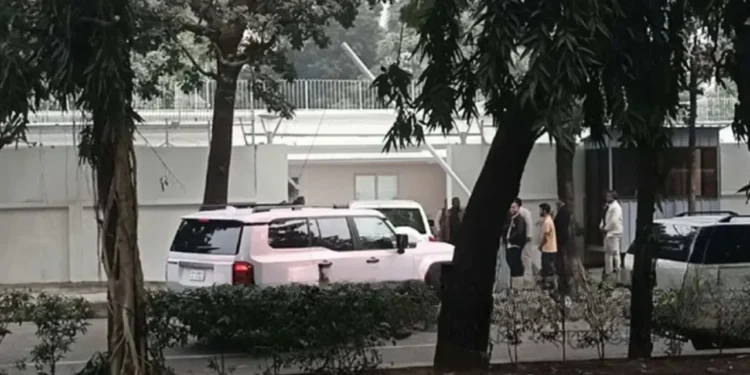 তারেক রহমানের বাসায় উপস্থিত আছেন যারা