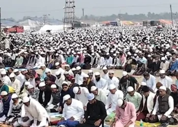 পশ্চিমবঙ্গে ৩৪ বছর পর  বিশ্ব ইজতেমায় লাখো মুসল্লির ঢল