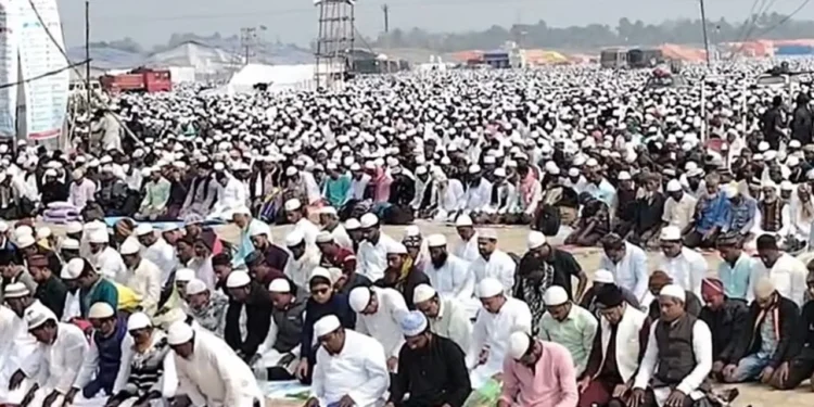 পশ্চিমবঙ্গে ৩৪ বছর পর বিশ্ব ইজতেমায় লাখো মুসল্লির ঢল