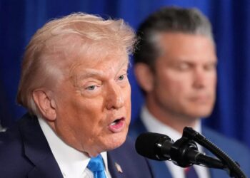 ভেনেজুয়েলায় এখনই নির্বাচন সম্ভব নয়, আগে তেল অর্থনীতি সচল করতে হবে: ট্রাম্প