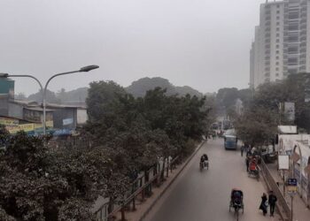মেঘলা থাকবে ঢাকার আকাশ, কমতে পারে তাপমাত্রা